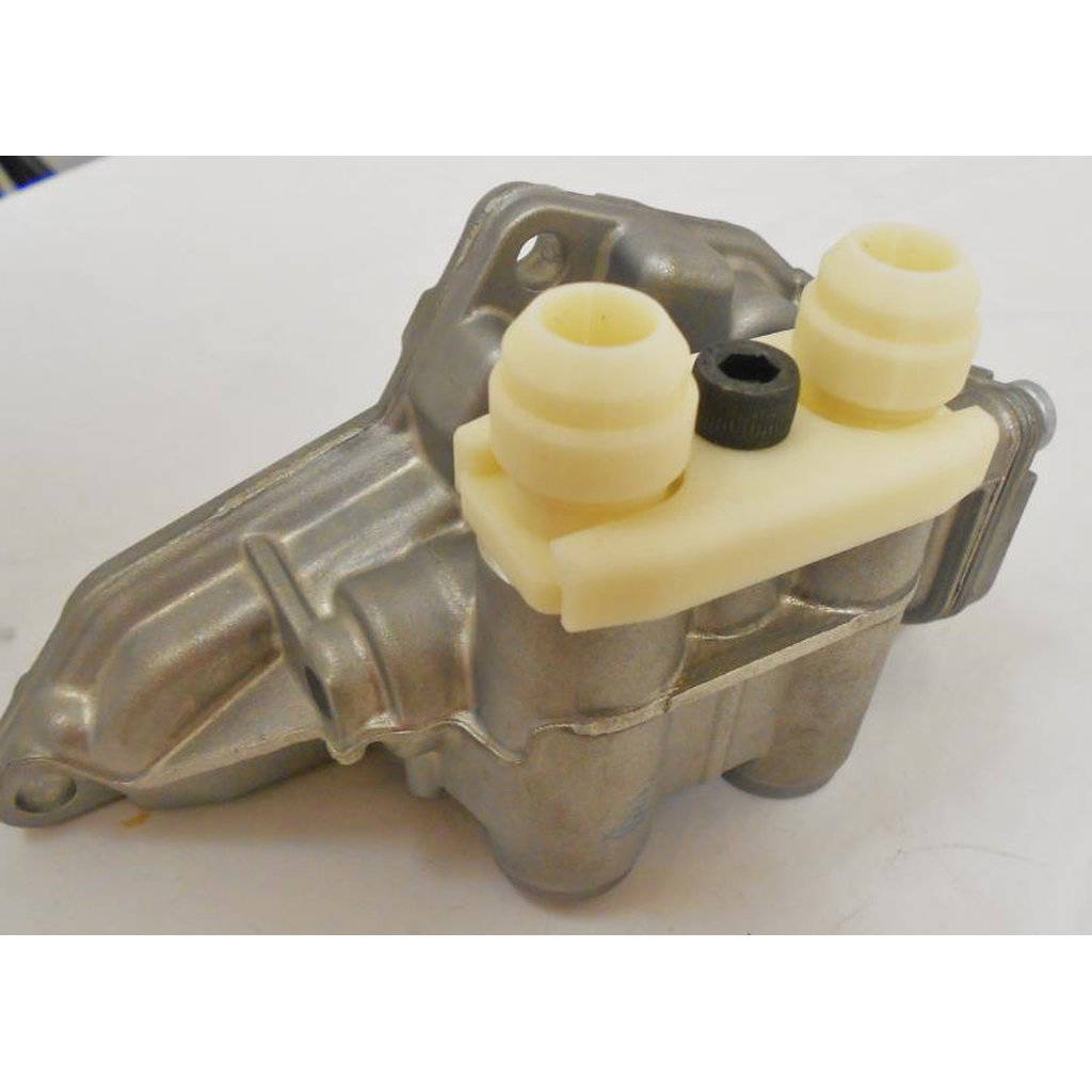 MISHIMOTO MMOC-E46-01 BMW E46 M3 Oil Cooler Kit, 2001-2006 Photo-1