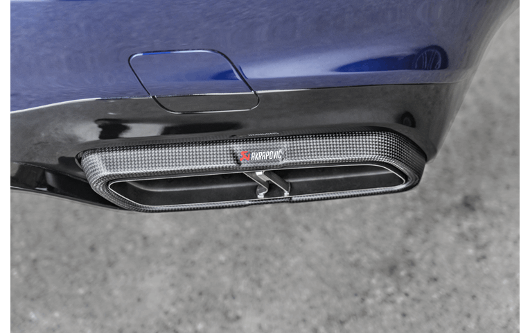 AKRAPOVIC TP-CT/46/M Tail pipe set (Carbon) - Matte MERCEDES-AMG E 63/E 63 S (W213) 2017-2019 ECE Type Approval Photo-2