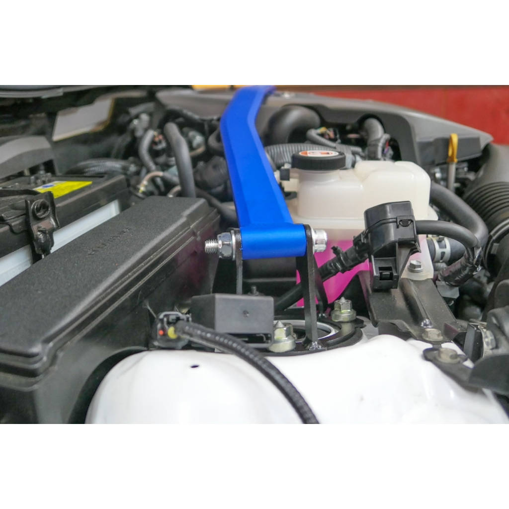 HARDRACE Q0411 LEXUS IS '13- XE30 FRONT STRUT BRACE - 1PCS/SET BREAK CYLINDER STOPPER FUNCTION Photo-4