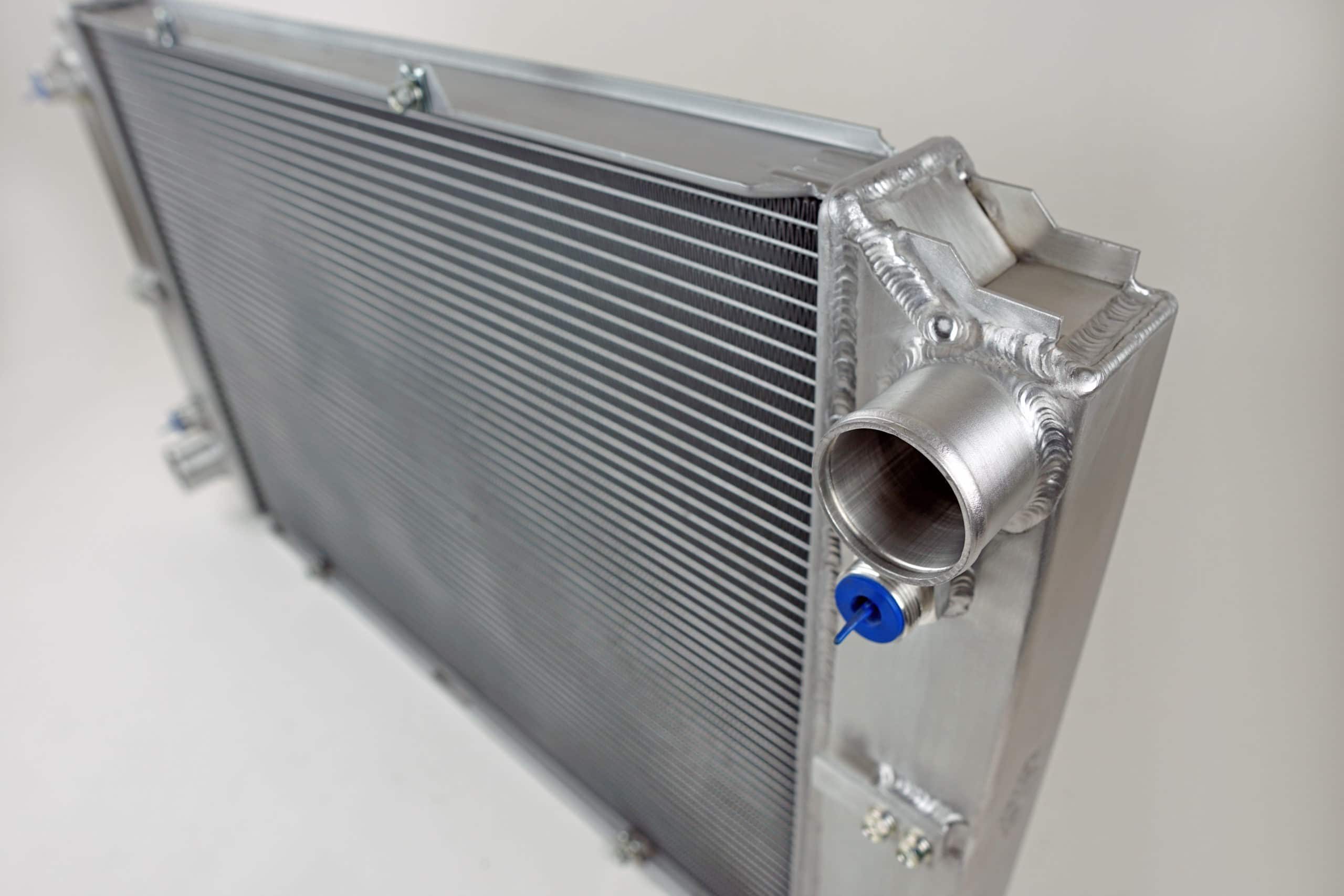 CSF 8029 International High-Performance Radiator for PORSCHE 928 Photo-1