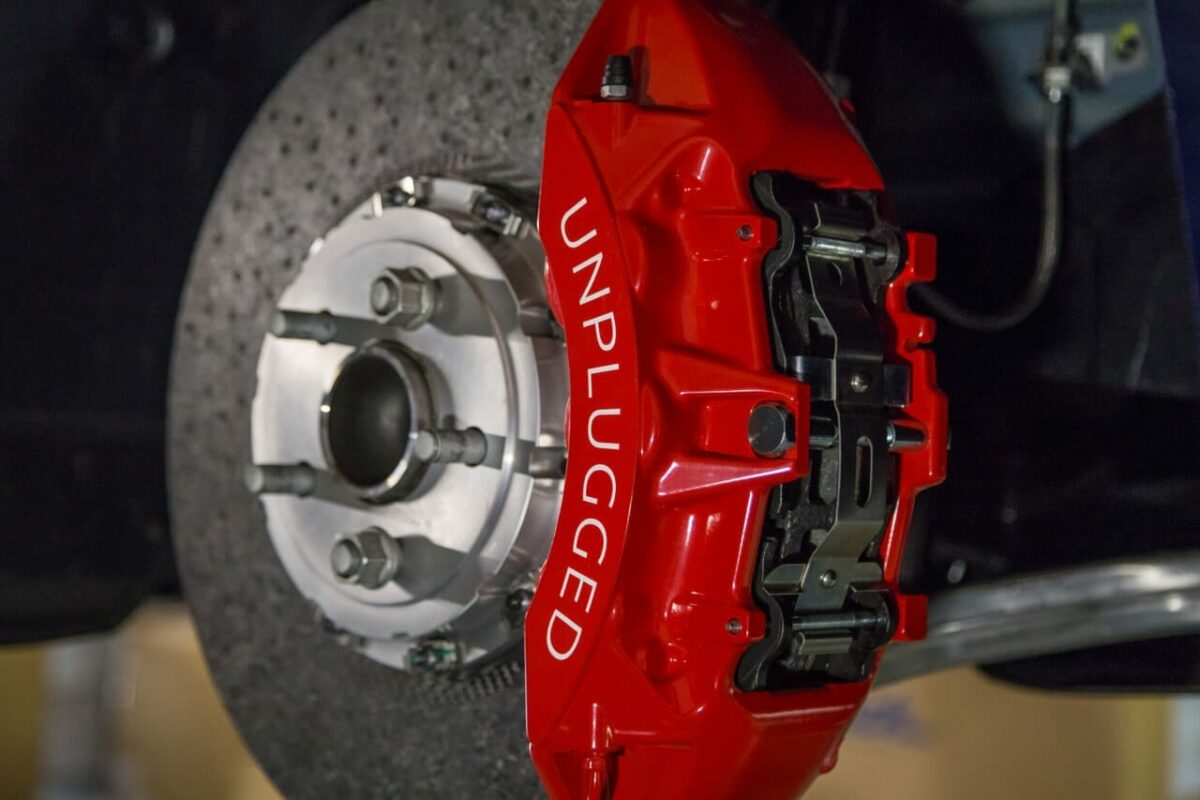 UNPLUGGED PERFORMANCE UP-M3MY-317-1.1 Brake Kit BFB 6 Piston Superlight Carbon Ceramic for TESLA Model 3 / Model Y Photo-1