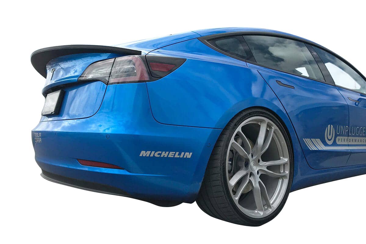 UNPLUGGED PERFORMANCE UP-M3-305-2.1 High Efficiency Trunk Spoiler, Autoclaved Dry Carbon, Satin Clear for TESLA Model 3 Photo-2