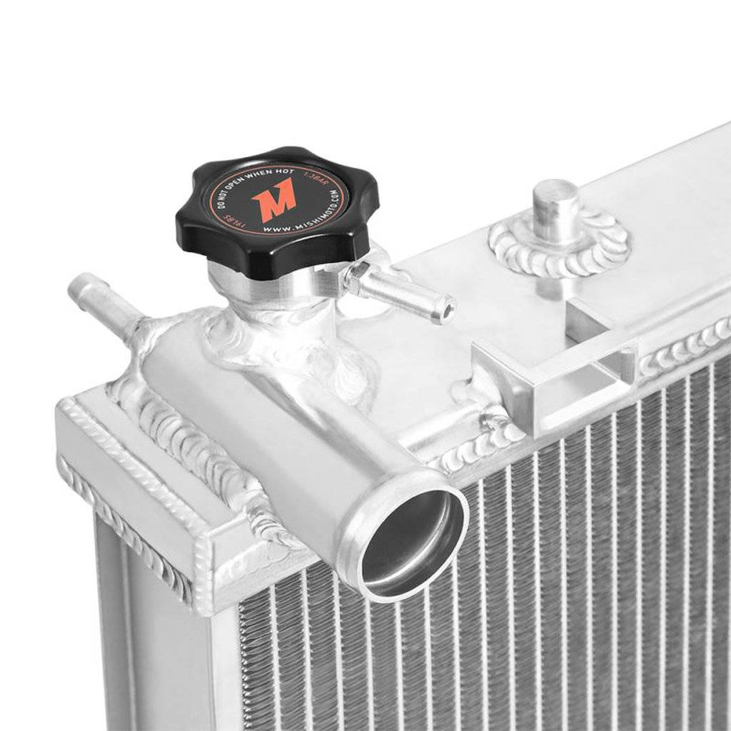 MISHIMOTO MMRAD-CMDRV8-06 06-12 Holden Commodore VE V8 Radiator Photo-5