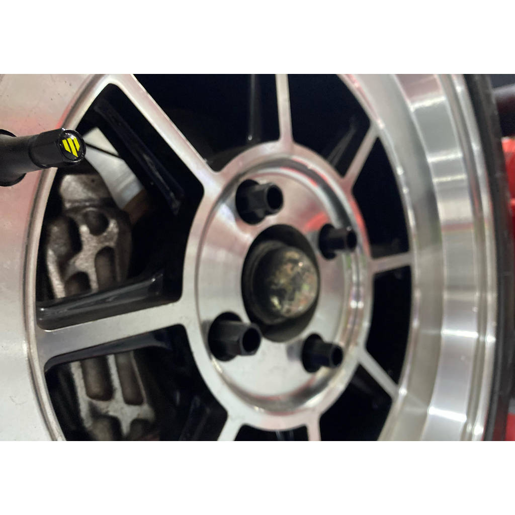 WHITELINE KWM074 Whiteline 'W' tire Valve Caps Photo-2