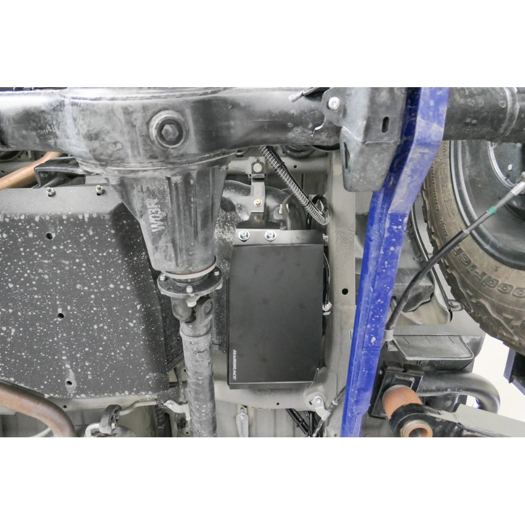 HARDRACE Q0762 CARBON CANISTER SKID PLATE - 2PCS / SET for SUZUKI JIMNY '18- Photo-5