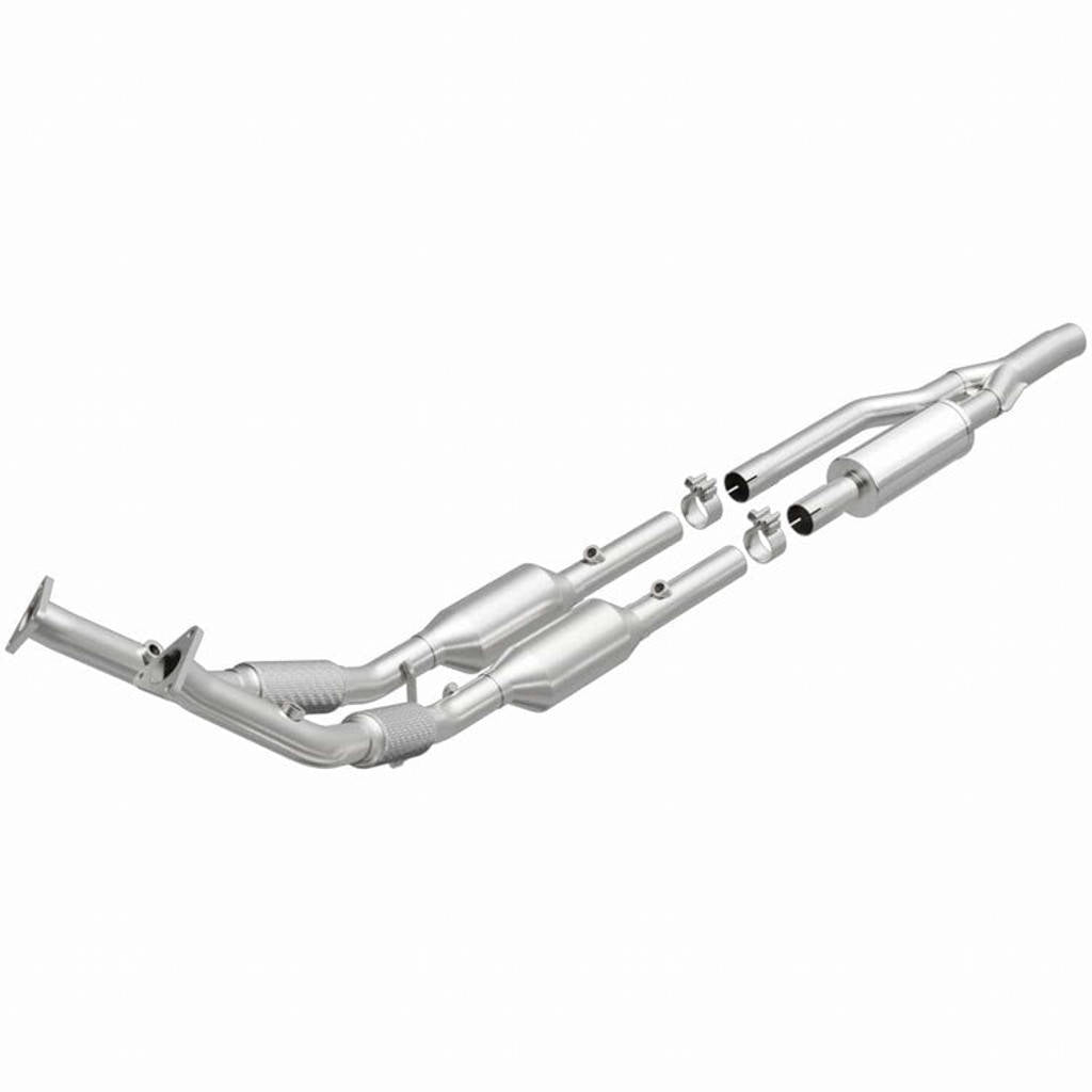 MAGNAFLOW 24587 Catalytic Converter Direct-Fit HM Grade for VW Golf R32 (Mk5) Photo-0