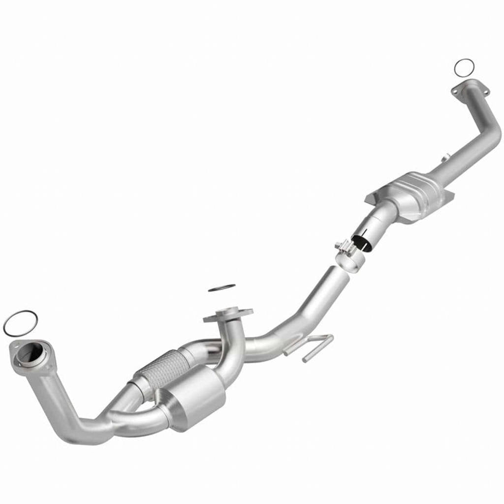 MAGNAFLOW 447163 Catalytic Converter Direct-Fit California Grade for TOYOTA Sienna 1999-2000 Photo-0