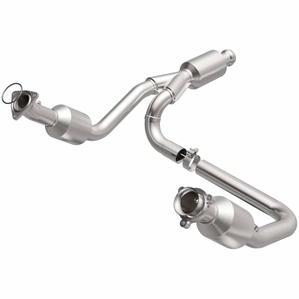 MAGNAFLOW 5582642 Catalytic Converter Direct-Fit California Grade for CHEVROLET Silverado 1500 2014-2016 Photo-0