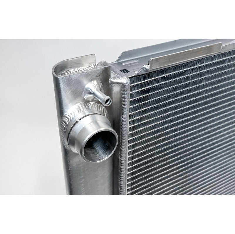 CSF 7218 High-Performance All-Aluminum Radiator for BMW M5 (E60) / M6 (E63/E64) 2006-2010 Photo-5