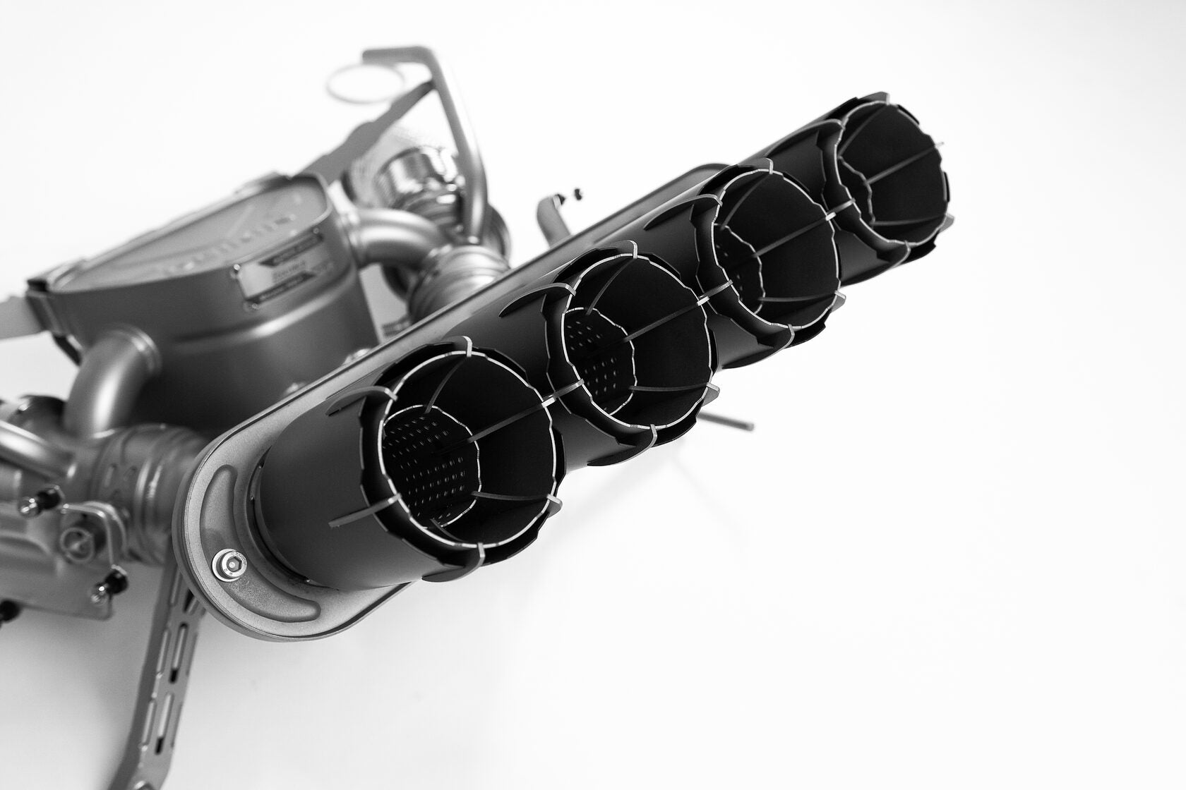 DEIKIN 10-McLaren.765LT-ES-Ti-06 Exhaust system Titan for McLaren 765LT включая даунпайп с thermal insulation HeatShield Black Ceramic Photo-2 