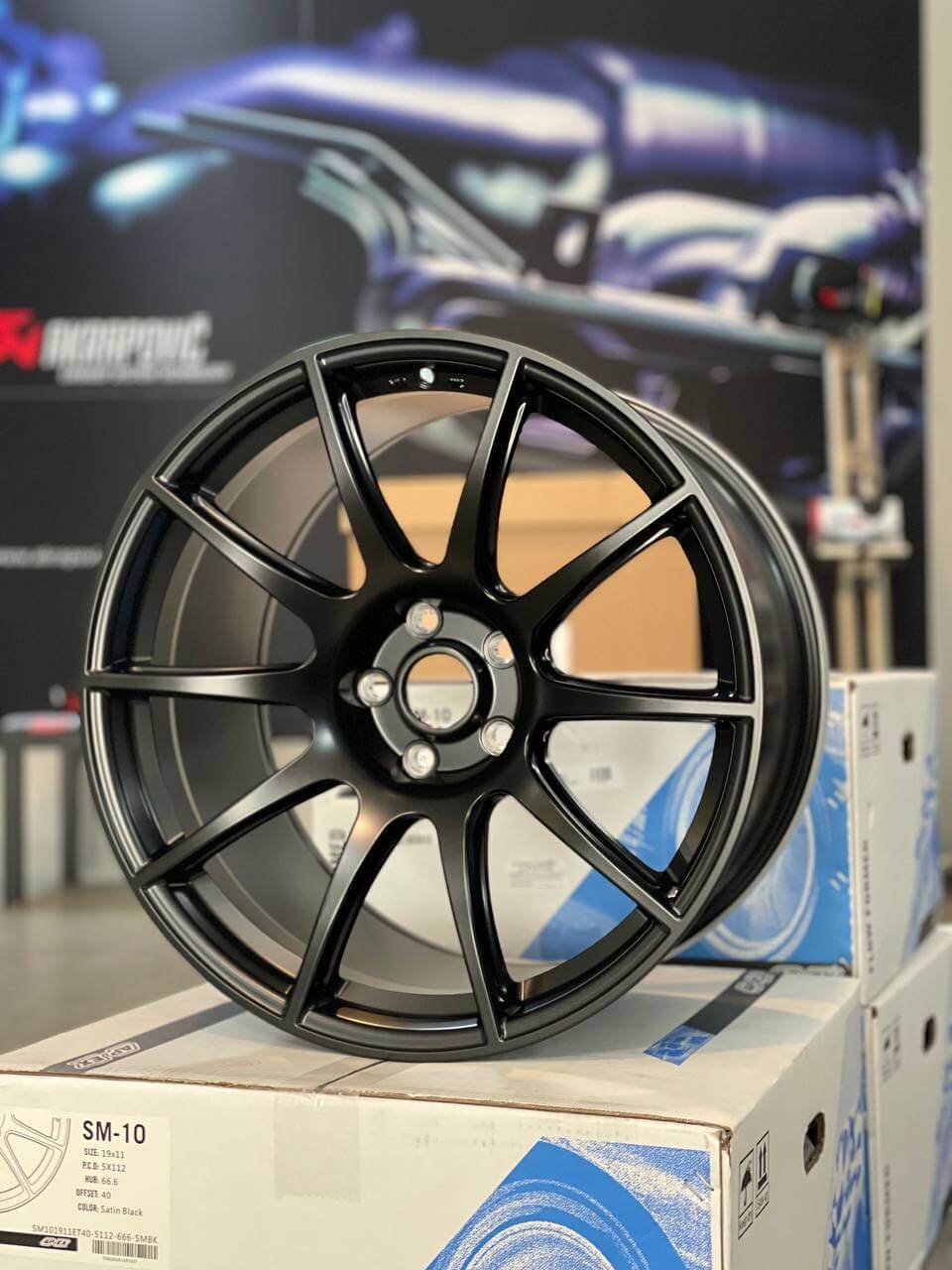 APEX Race SM101995ET25-5112-666-SMBK 19" APEX SM-10 BMW 5X112MM WHEEL Satin Black Photo-0