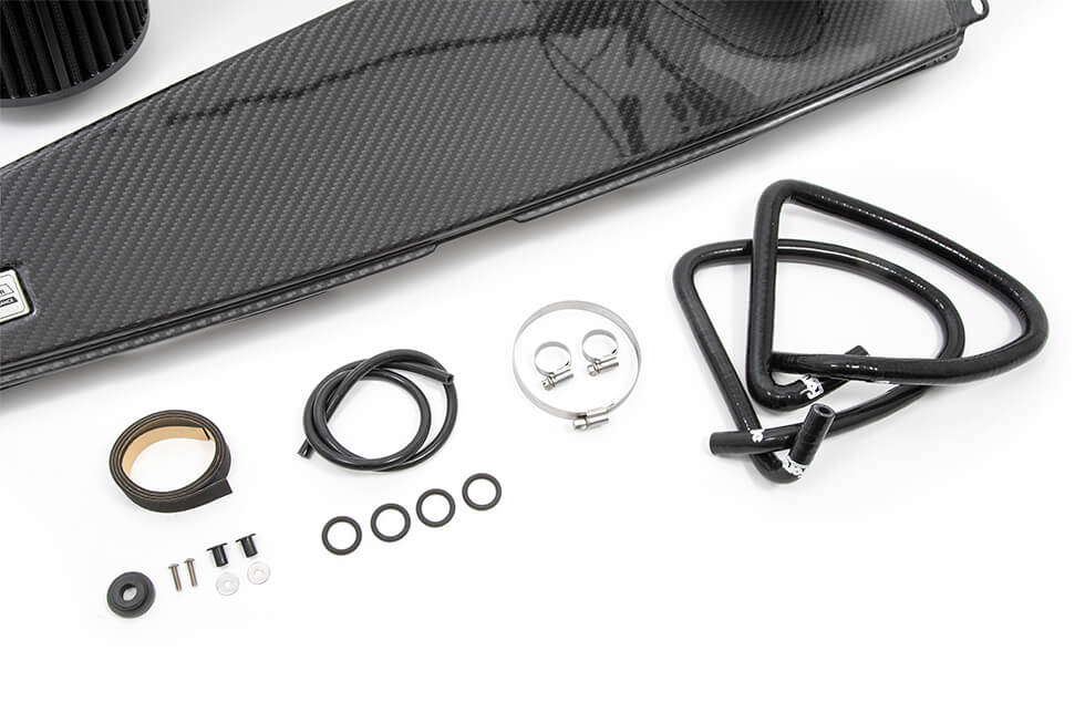 FORGE FMINDK40 Carbon Fibre Induction Kit for VOLKSWAGEN Golf MK7 EA888/ AUDI S3 EA888/ SEAT Leon/ SKODA Octavia/ CUPRA 2.0 TSI Photo-2
