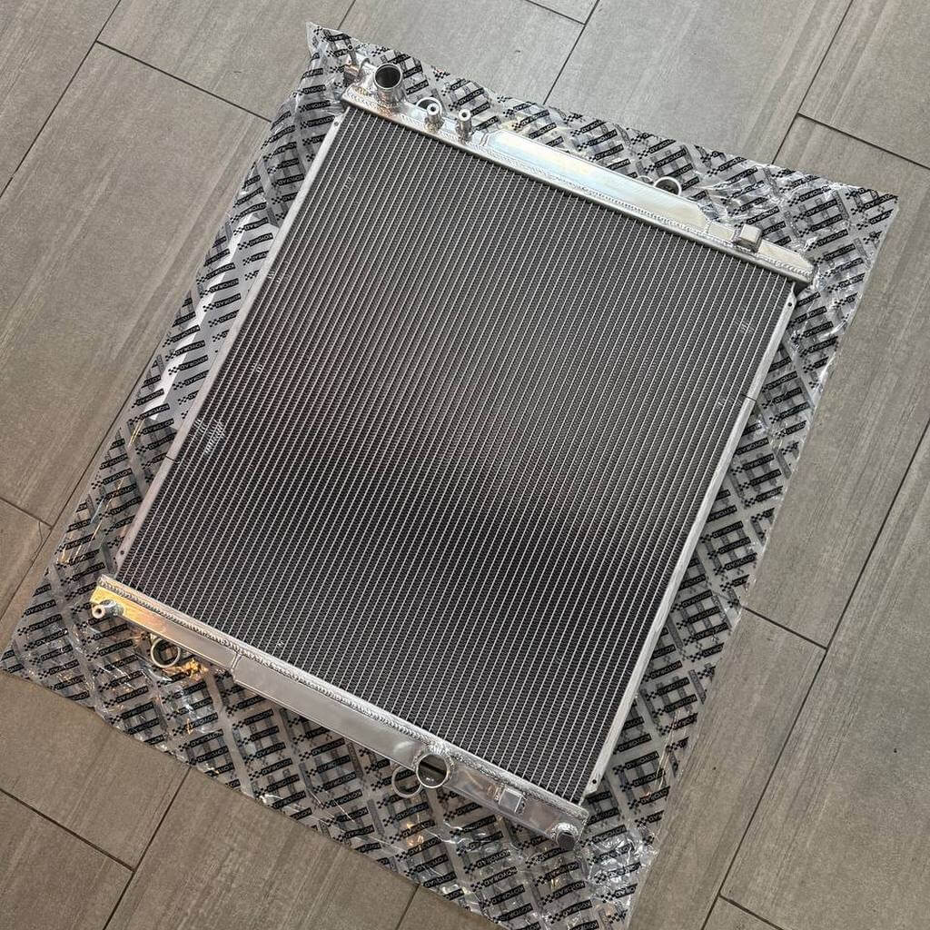 KOYO KL012068R Aluminum Radiator for TOYOTA FJ Cruiser 4.0L 2007-2014 / 4Runner 4.0L 2003-2009 Photo-1