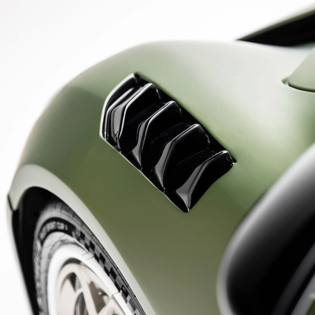 VORSTEINER LOE1090 Vented Fender LR-52 (Gloss Carbon) for LOTUS Emira 2024- Photo-5