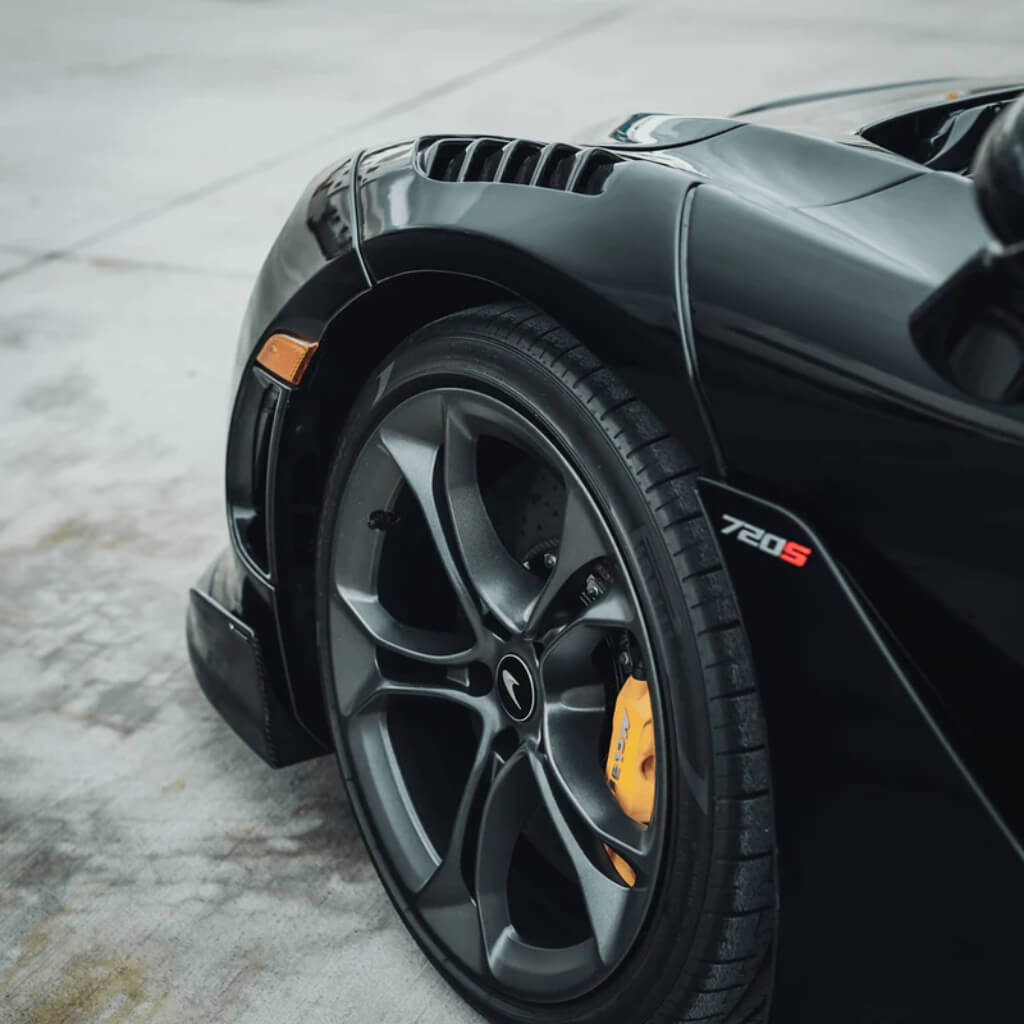 VORSTEINER MVS2090 Front Fenders with Integrated Vents SILVERSTONE EDITION (Gloss Carbon) for MCLAREN 720S Coupe 2017- Photo-7