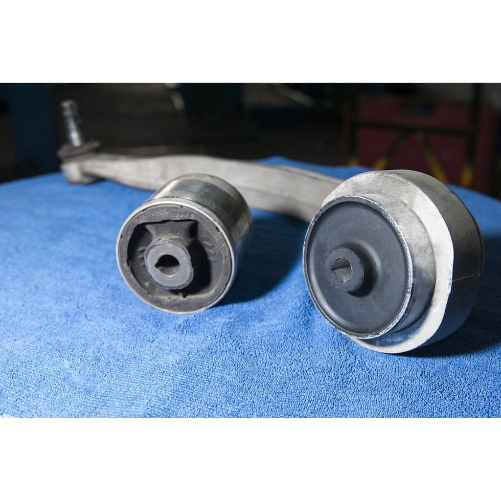 HARDRACE 7895 HARDEN RUBBER BUSHING AUDI AUDI A4 08- Photo-1 