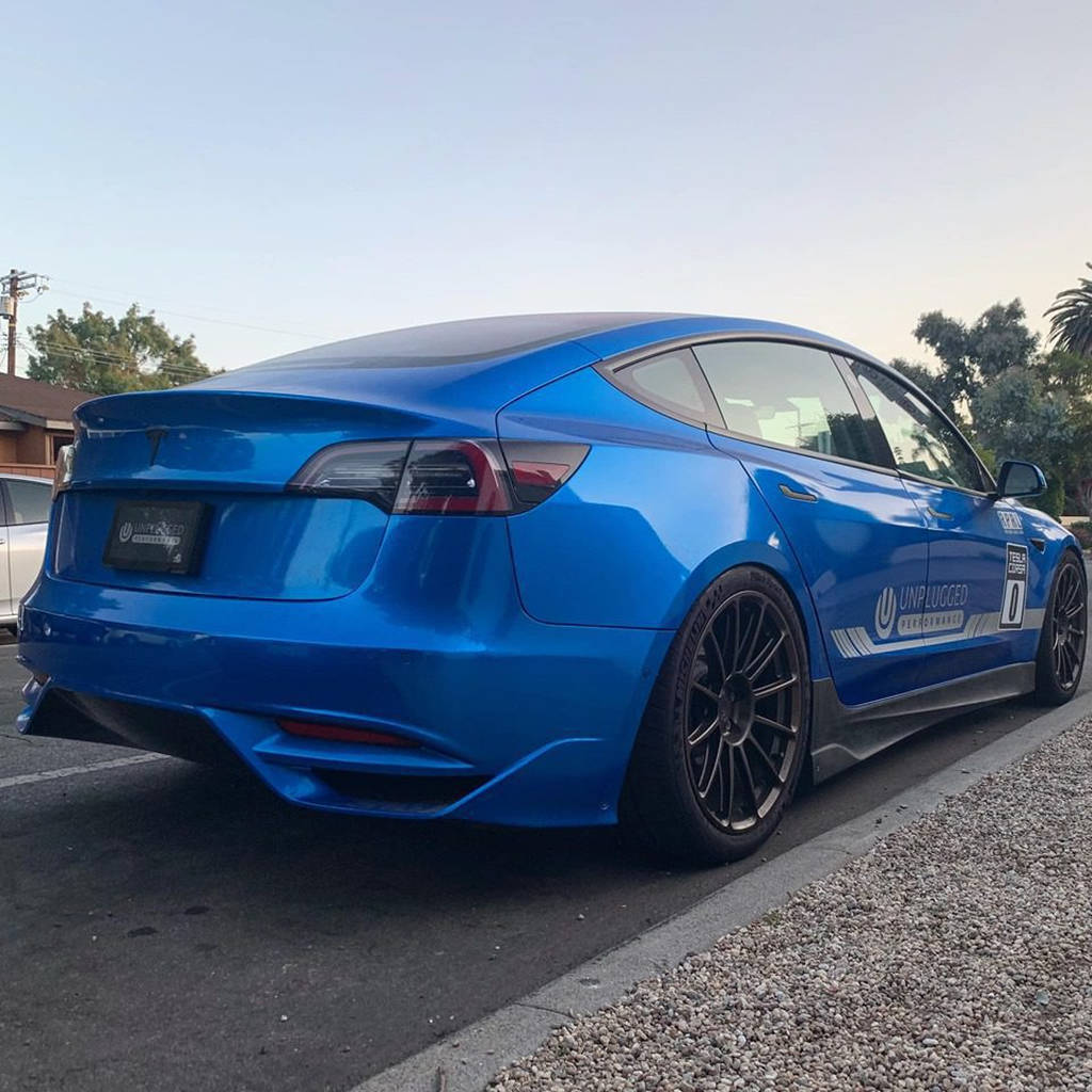 UNPLUGGED PERFORMANCE UP-M3-303-1.1 Ascension Side Skirts, Autoclaved Dry Carbon Raw for TESLA Model 3 Photo-5 