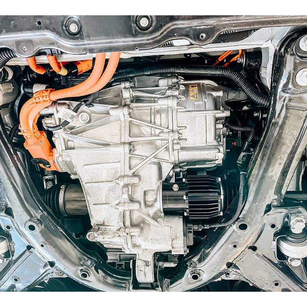 UNPLUGGED PERFORMANCE UP-M3MY-348-1.1 Enduro Drive Unit Oil Cooler and Magnetic Filter, Front Drive Unit for TESLA Model 3 / Model Y Photo-9 