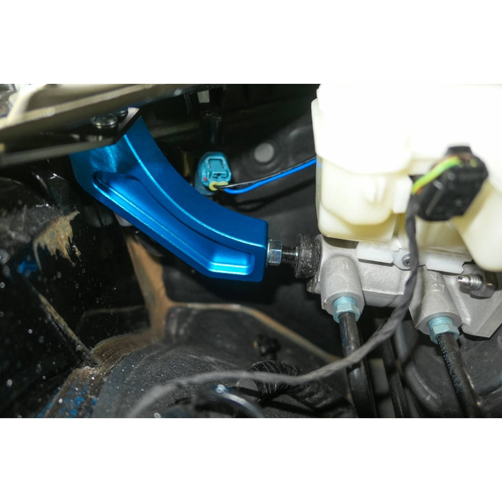 HARDRACE Q0651 TOYOTA SUPRA J29 '19- BRAKE MASTER CYLINDER STOPPER - 2PCS/SET FOR LHD MODELS Photo-5 
