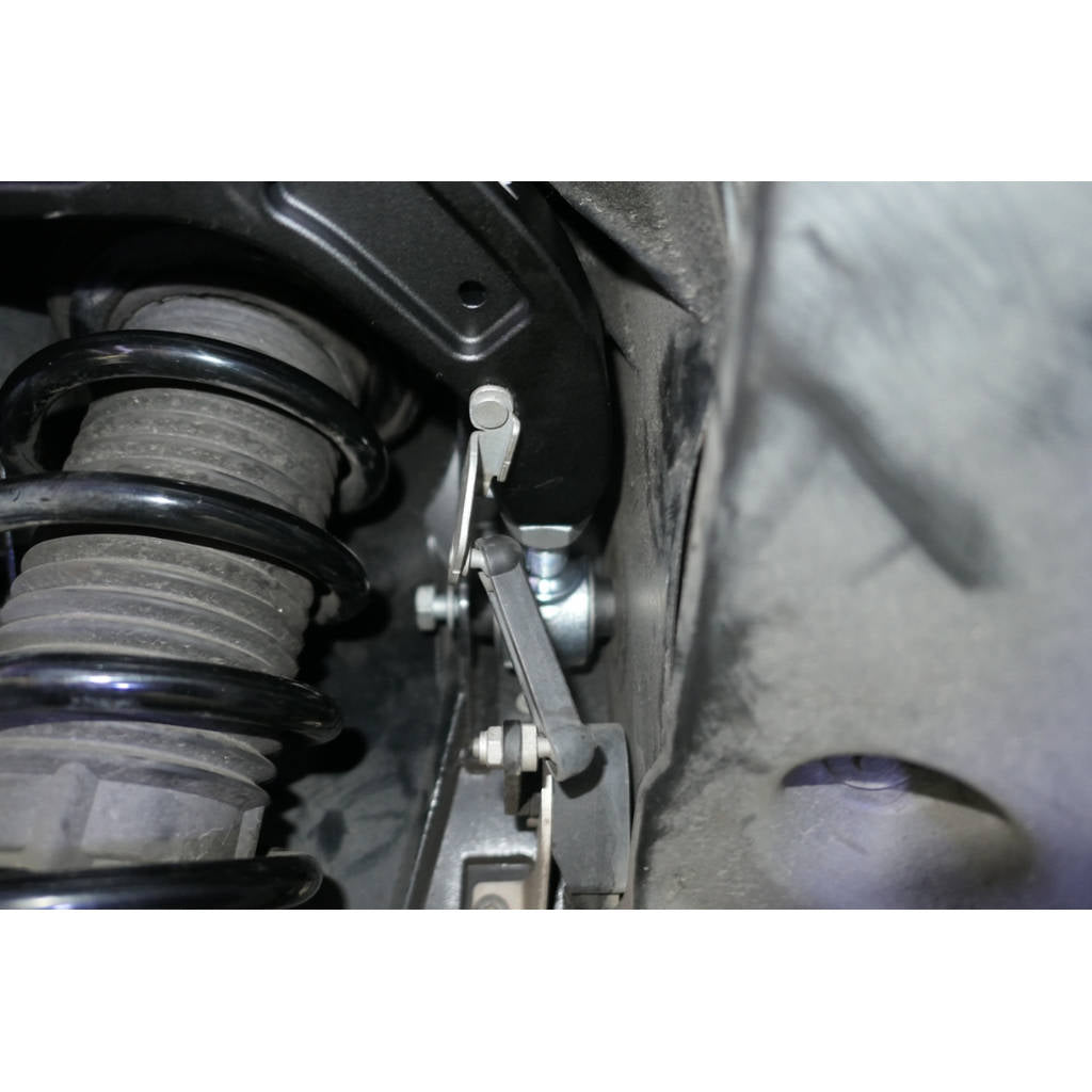 HARDRACE Q0664 BMW 5'S G30/ 5'S TOURING G31/ 6'S GT G32 FRONT UPPER CAMBER KIT (HARDEN RUBBER) - 2PCS/SET Photo-9 
