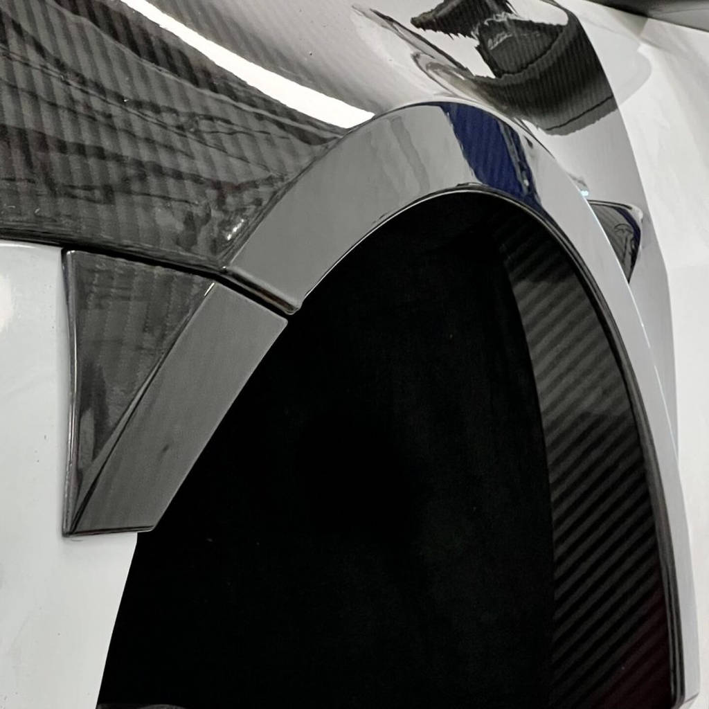 UNPLUGGED PERFORMANCE UP-M3-306-3.1 Ascension-R Front Wide Fender Set, Autoclaved Dry Carbon, UP x Koenigsegg Collaboration, Gloss Clear for TESLA Model 3 Photo-12 