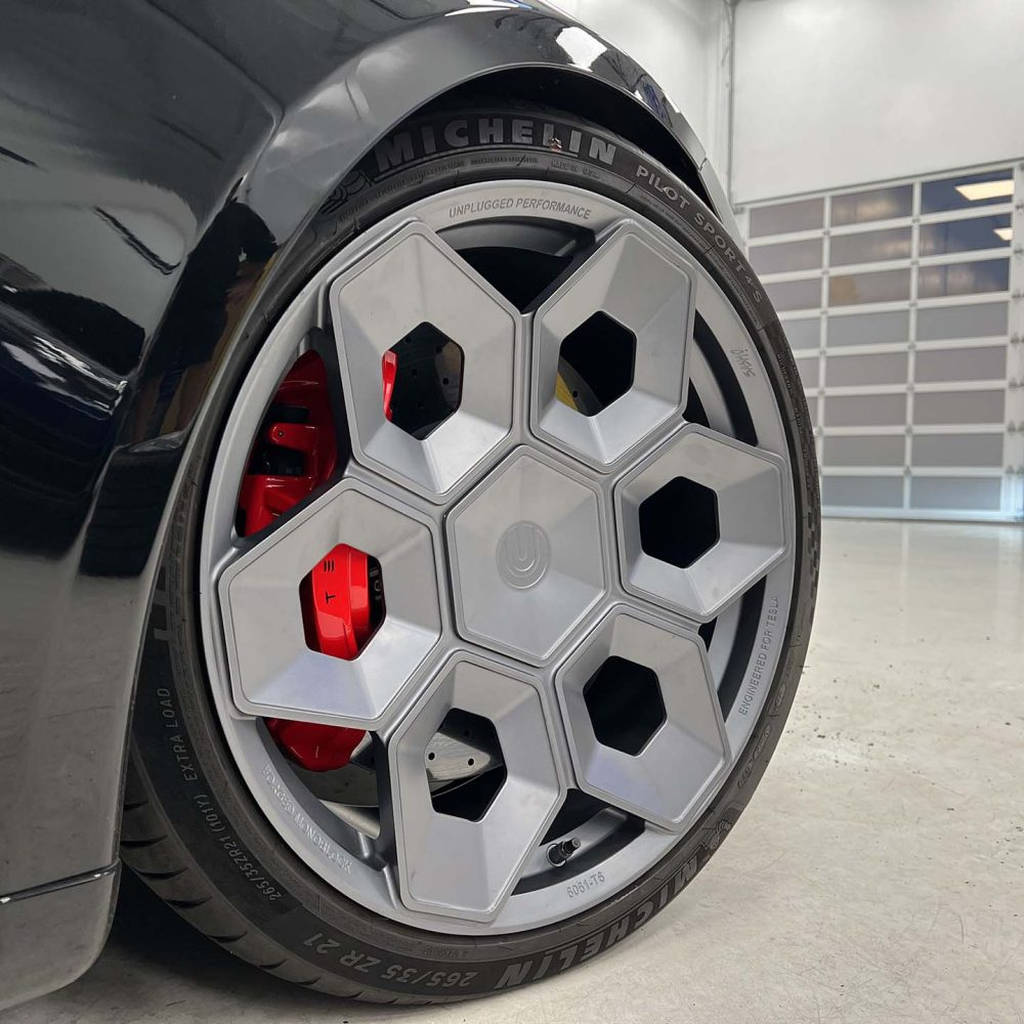 UNPLUGGED PERFORMANCE UP-CYBRHEX-DBL-009 Single Wheel UP CYBRHEX 22x9.5+35 - 5x114.3 / 5x120, Double Drilled, Satin Titanium for TESLA Cybertruck / Model Y Photo-4 