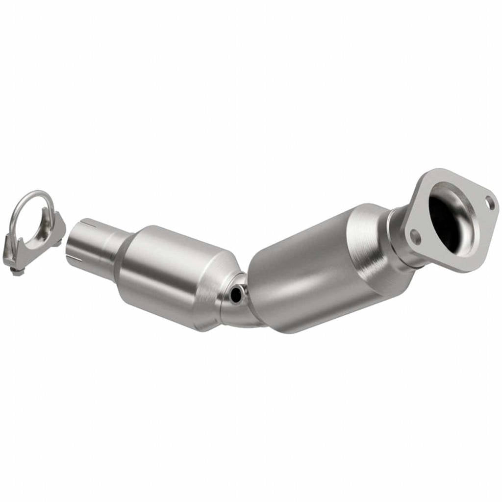 MAGNAFLOW 5631455 Catalytic Converter Direct-Fit California Grade for TOYOTA Prius 2010-2015 Photo-0 
