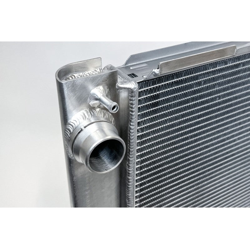 CSF 7218 High-Performance All-Aluminum Radiator for BMW M5 (E60) / M6 (E63/E64) 2006-2010 Photo-5 