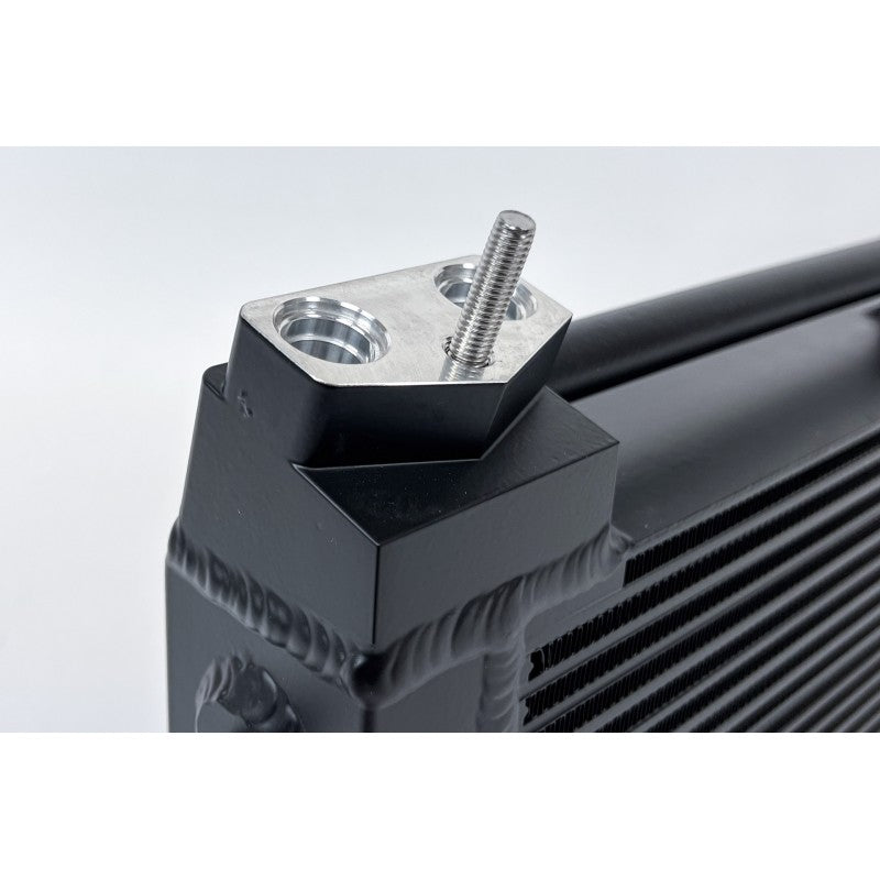CSF 8275 High-Performance Oil Cooler for BMW M5 (E60) / M6 (E63/E64) 2006-2010 Photo-3 