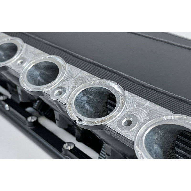 CSF 8400B Charge Air Cooler Manifold RACE X (thermal black finish) for TOYOTA GR Supra (A90/A91) / BMW M340iX (G20/G21) Photo-7 