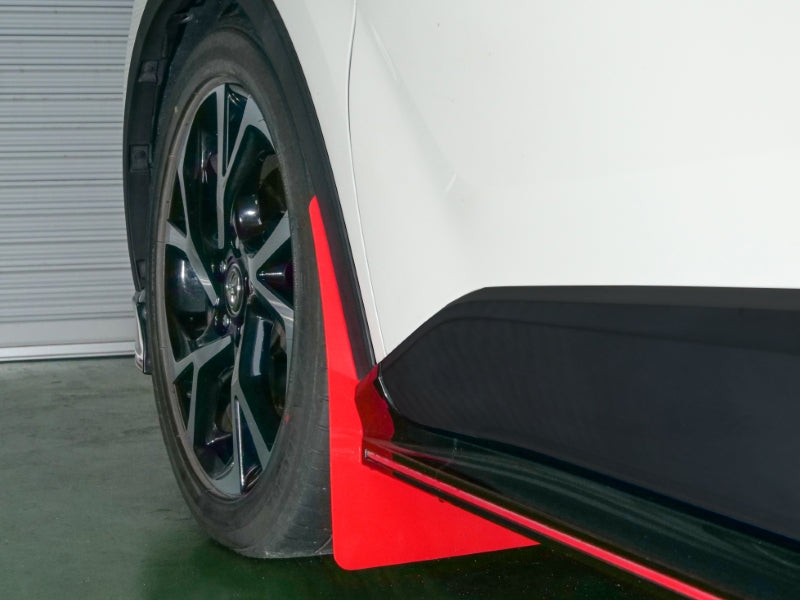 CUSCO 1A7 851 FR Mud Flaps Front (red) for TOYOTA C-HR (ZYX10/ZYX11/NGX10/NGX50) 2016- Photo-1 