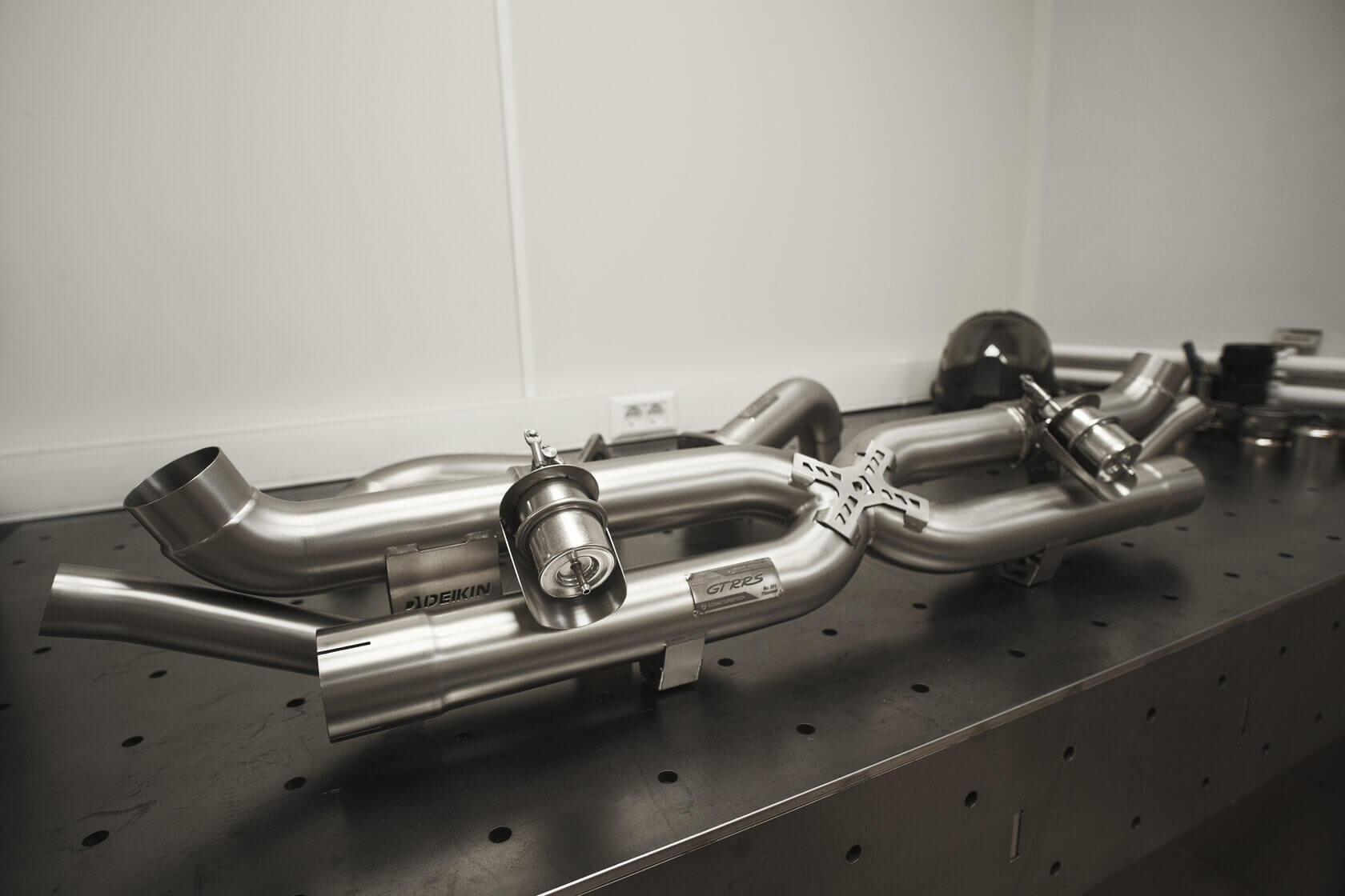 DEIKIN 10-PO.911.T/TS.991.2/R-ES-Ti-00 Exhaust system "Race" Titan for Porsche 911 Turbo/Turbo S (991.2) complete with downpipes without HeatShield Photo-5 
