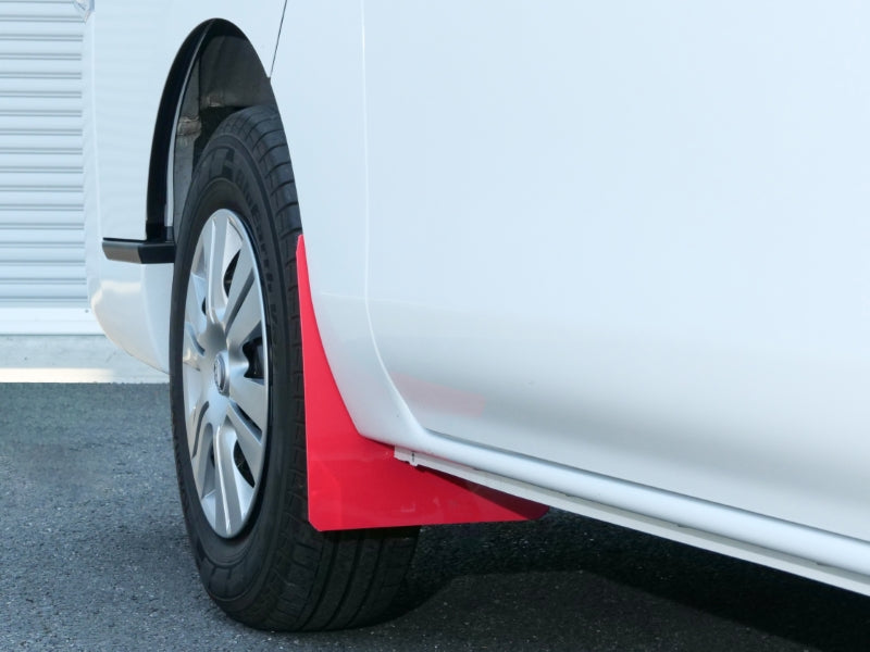 CUSCO 853 851 FR Mud Flaps Front (red) for NISSAN CARAVAN (E26) 2021- Photo-1 