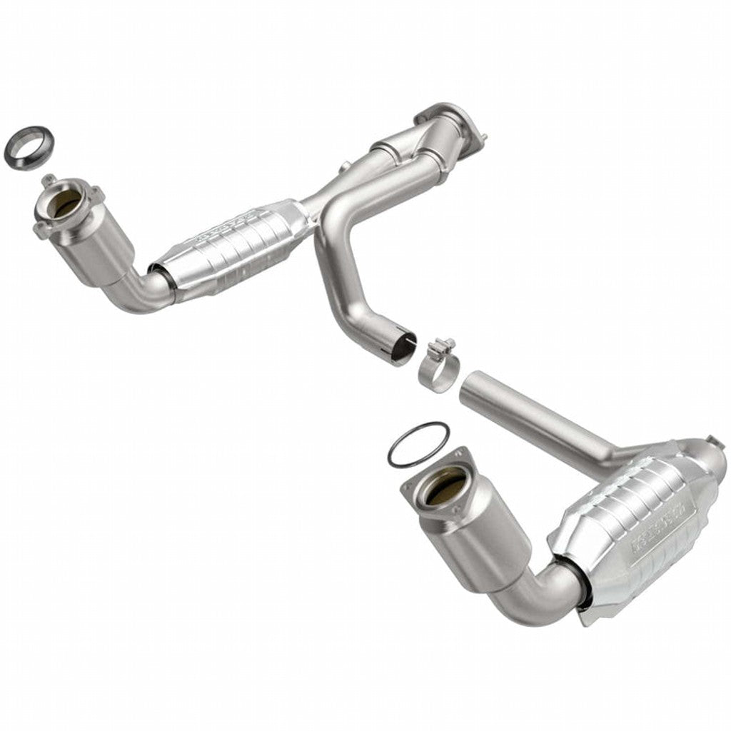 MAGNAFLOW 447284 Catalytic Converter Direct-Fit California Grade for CHEVROLET Silverado 1500 2002-2002 Photo-0 