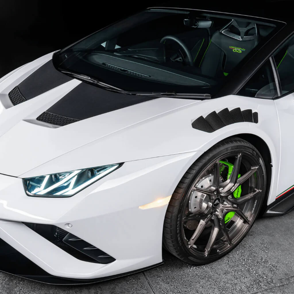 VORSTEINER 0940LOV Front Fenders with Integrated Vents and Splash Shields NOVARA EDIZIONE (Gloss Carbon) for LAMBORGHINI Huracan LP610-4 / LP580-2 Photo-1 