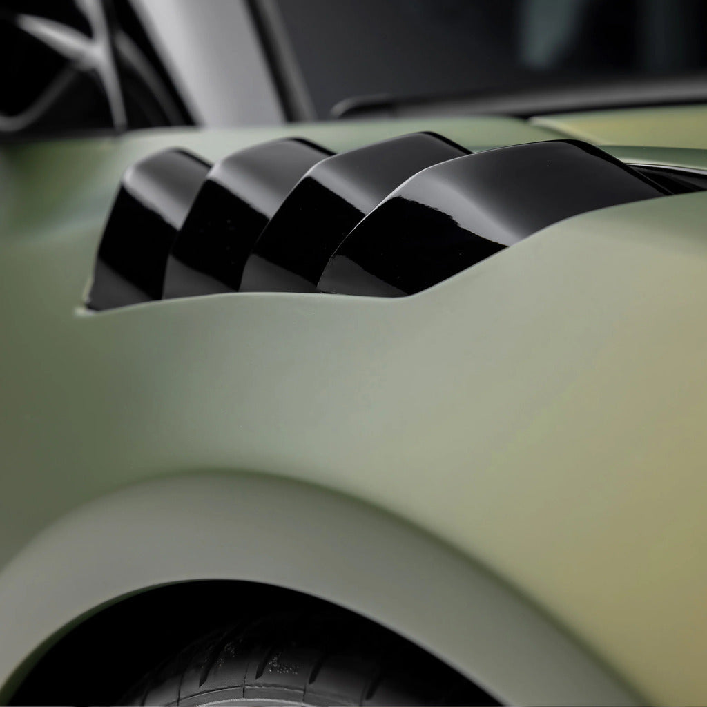 VORSTEINER LOE1091 Vented Fender LR-52 (Satin Carbon) for LOTUS Emira 2024- Photo-6 